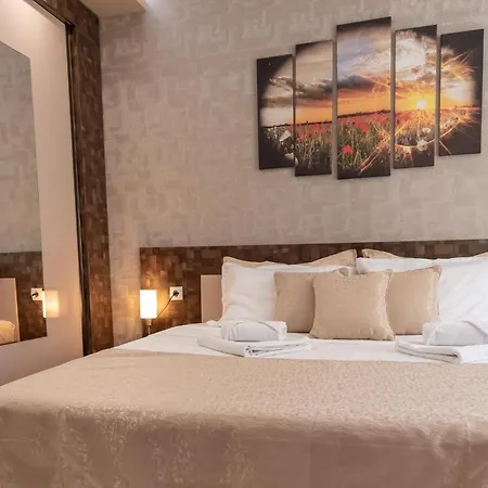 Central-lux Apartment